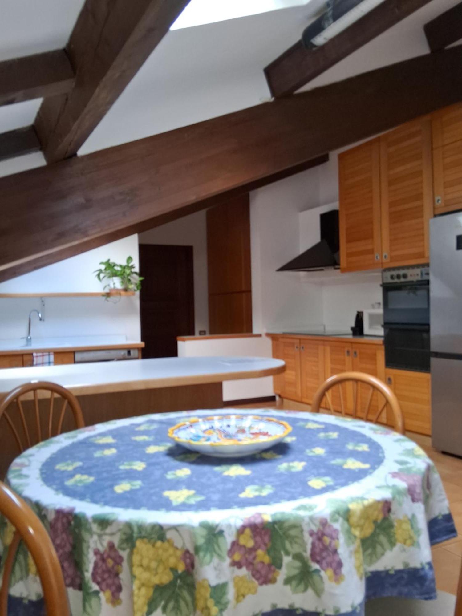 Hotel Ristorante Vapore 파게토 라리오 외부 사진